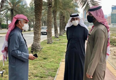 وكيل "البلديات" يطلع على مشاريع التشجير والتجميل في شوارع العاصمة