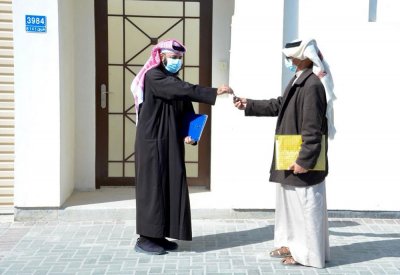 بالصور: الإسكان تواصل توزيع 2000 وحدة سكنية إضافية في مدينتي "خليفة" و"سلمان" وفق الجدول الزمني