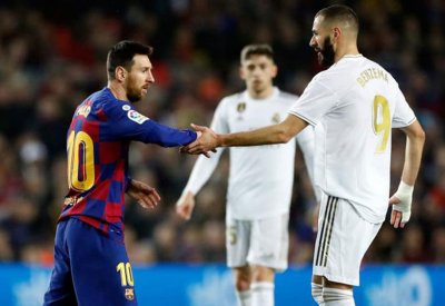 بنزيما: من ينتقد ميسي لا يفهم كرة القدم