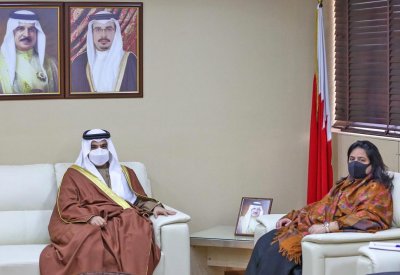 الأمين العام لمجلس التعليم العالي تستقبل سفير مملكة البحرين لدى المملكة العربية السعودية