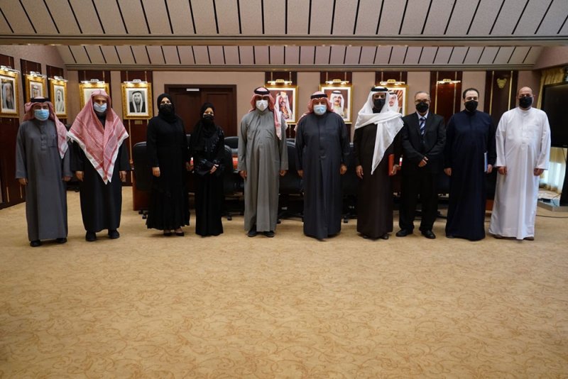 وزير العدل يكرم معهد الإمام الشافعي بمناسبة حصوله على جائزة بروتوكولات الصحة الدولية 