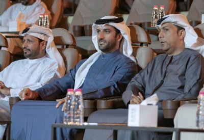 سلطان بن أحمد القاسمي يشهد العرض الافتتاحي لـ "سرد المكان"