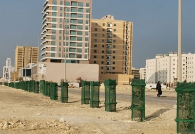 بلدية المحرق تنتهي من تجميل وتشجير الشارع الداخلي الموازي لشارع جسر الشيخ خليفة بن سلمان