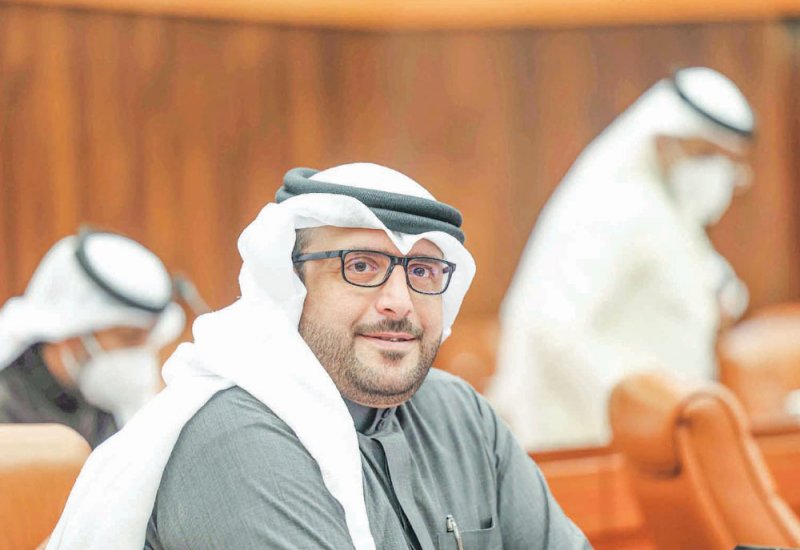 خفض الرسوم الحكومية على المتقاعدين
