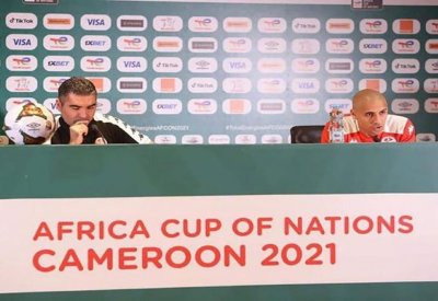 كاميروني يسرق الميكروفون والكابلات ويهرب ببطولة افريقيا