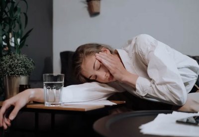 لا تتجاهلها.. أعراض عديدة تدل على "أوميكرون الخفي"