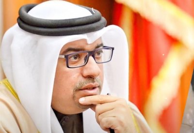جمعية العلاقات العامة تمنح المستشار عيسى الحمادي جائزة الإنجاز المتميز