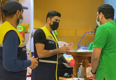 وزارة الصحة: غلق صالون رجالي ومخالفة 48 صالونًا لمخالفتهم إجراءات المستوى الأصفر ضمن آلية "الإشارة الضوئية"