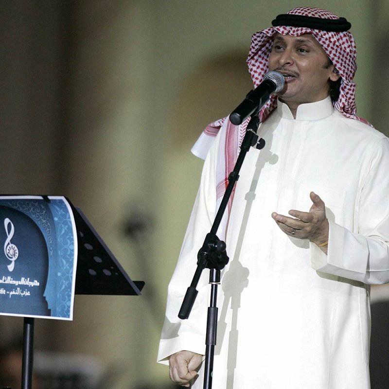 عبدالمجيد عبدالله: لن أغني مع أحلام وتجمعنا علاقة عائلية
