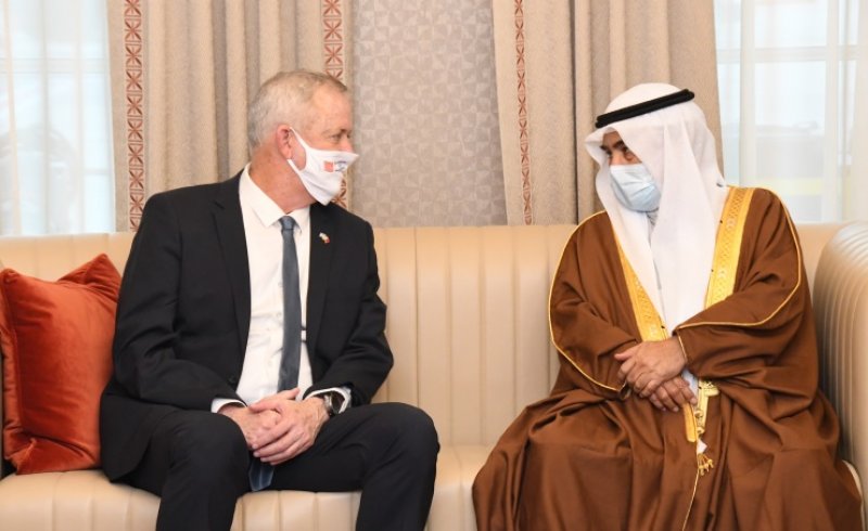 وزير دفاع دولة إسرائيل يصل إلى مملكة البحرين