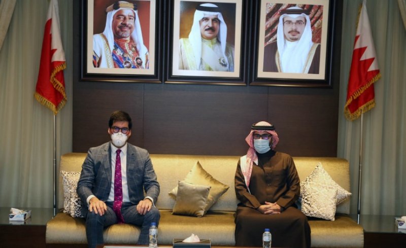 وزير شؤون الشباب والرياضة يستقبل وزير التجارة الدولية بالمملكة المتحدة