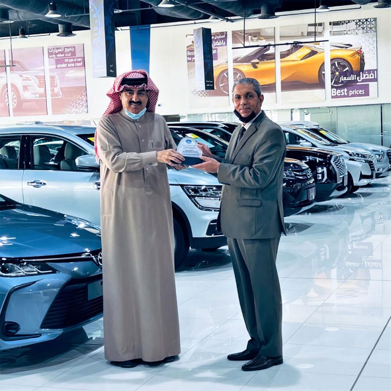 شركة محمد جلال وأولاده تقدم درع تقديري لشركة مونتريال للسيارات لأعلى النتائج المحققه لعام 2021