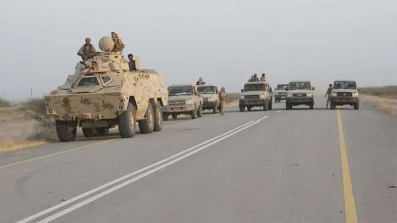 الجيش اليمني يطوق حرض.. "الاستسلام أو الموت"