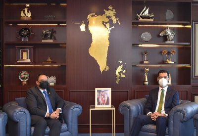 وزير شئون الكهرباء والماء يستقبل سفير مملكة ماليزيا لدى مملكة البحرين