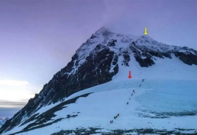 أعلى نهر جليدي في إيفرست يتقلص بوتيرة متسارعة