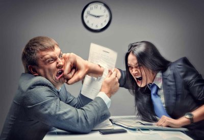 كيف تتخلص غيرة الزملاء في العمل