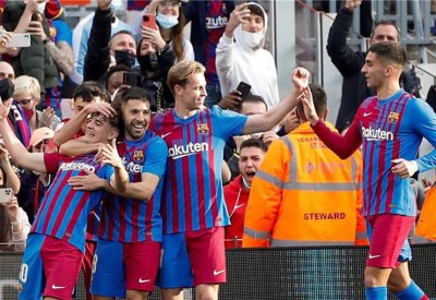 برشلونة ينتصر على أتلتيكو مدريد برباعية