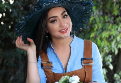 أسما لزرق تسجل القرأن الكريم بصوتها
