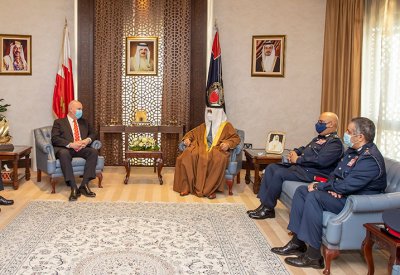 معالي وزير الداخلية يستقبل وفدا من المجلس الأطلسي بالولايات المتحدة