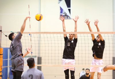 طائرة الأهلية تلحق بجامعة البحرين أول خسارة
