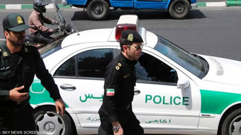 الإيراني قاطع رأس زوجته المراهقة يتسبب بصدمة وغضب