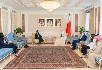 وزير الخارجية يستقبل القائم بأعمال مساعد وزير خارجية الولايات المتحدة الأمريكية لشؤون الشرق الأدنى