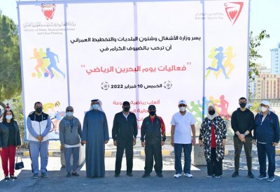 خلف يعلن الانتهاء من تطوير ممشى "كورنيش الفاتح"