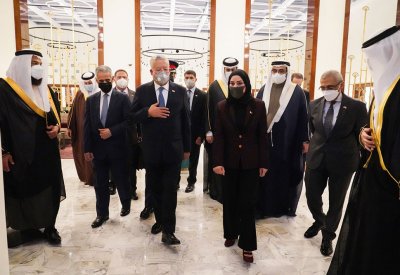 وفد نيابي مصري يصل البحرين