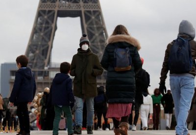 فرنسا تلغي إلزامية ارتداء الكمامات في الأماكن المغلقة بداية من 28 فبراير