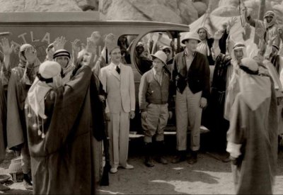 مهرجان أفلام السعودية يكرم الرواف والصديق في "الثامنة"