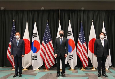 بيان ثلاثي كوري جنوبي أمريكي ياباني يحث كوريا الشمالية على العودة إلى الحوار