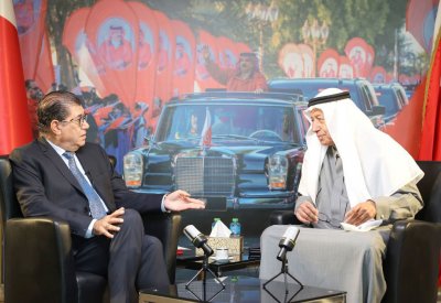 بالفيديو: فخرو بحوار البلاد: المعارضون خونوا أعضاء اللجنة: “أنت معين! أنت لاتمثل الشعب!”