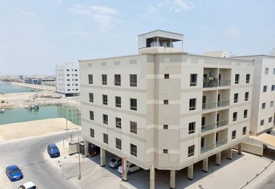 عمارات في الحد تضم الشرفة إلى الشقق.. والبلدية تشعر 33 مخالفاً