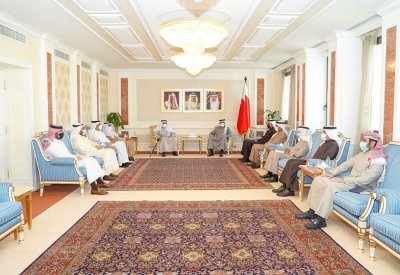 وزير الخارجية يطلع رؤساء التحرير على آخر المستجدات بالشؤون المحلية