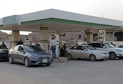 طوابير أمام محطات الوقود في الموصل شمال العراق