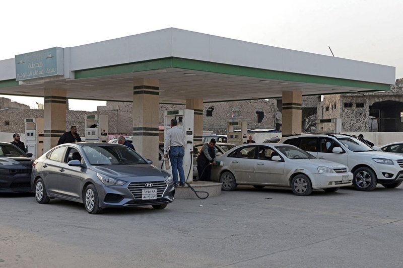 طوابير أمام محطات الوقود في الموصل شمال العراق