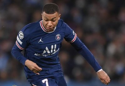 ريال مدريد يحذر مبابي بورقة هالاند
