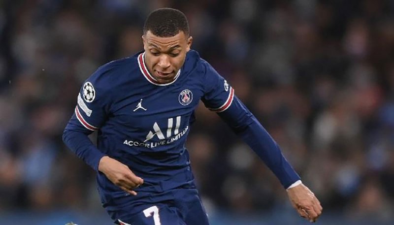 ريال مدريد يحذر مبابي بورقة هالاند