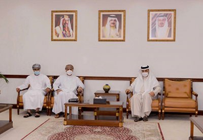 وفد عماني يطلع على تجربة البحرين في سوق العمل