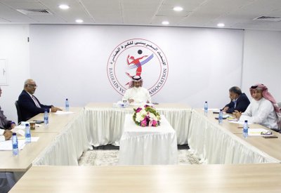 الحلواجي يترأس الاجتماع الثاني للجنة التنفيذية لخليجي 38 للطائرة