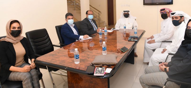 وكيل الثروة الحيوانية يبحث مع "ديار المحرق" خطة علاج الكلاب الضالة