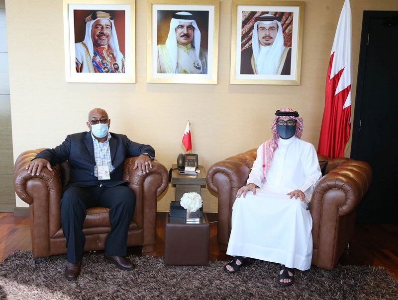 المؤيد يبحث مع نظيره السوداني التعاون الشبابي