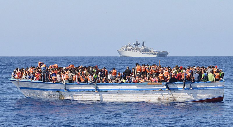 المغرب يعلن مصرع ثلاثة مهاجرين وإنقاذ 47 قبالة سواحل الصحراء الغربية