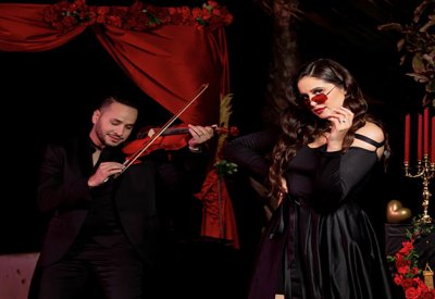 ''سعداتو''.. أول عمل غنائي للفنانة المغربية سارة أستيري