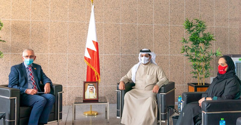 وزير المالية والاقتصاد الوطني يستقبل سفير مملكة الدنمارك لدى مملكة البحرين