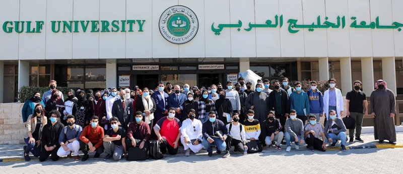 طلبة السنة الأولى بكلية الطب يؤكدون جدوى التعليم التشاركي في الدارسة الحضورية