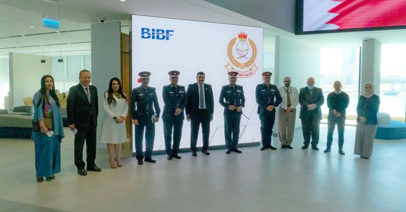 معهد BIBF يستقبل وفداً من الأكاديمية الملكية للشرطة