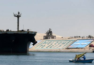 مصر ترفع رسوم مرور عبور السفن من قناة السويس