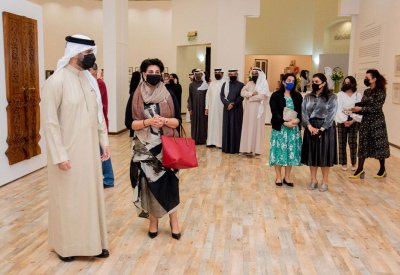 "مذكرات مرئية" للفنان راشد أحمد العريفي يفتح أبوابه في مركز الفنون
