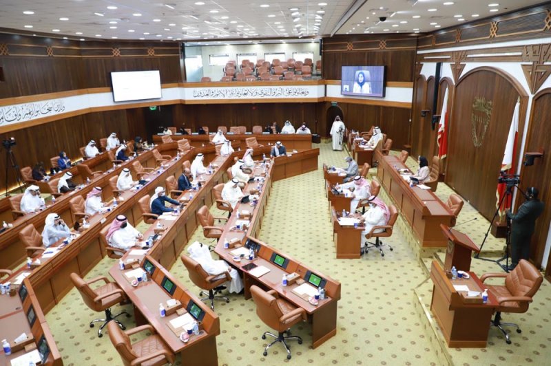 أكثر من 65 طلب تمديد.. والنواب يعترضون